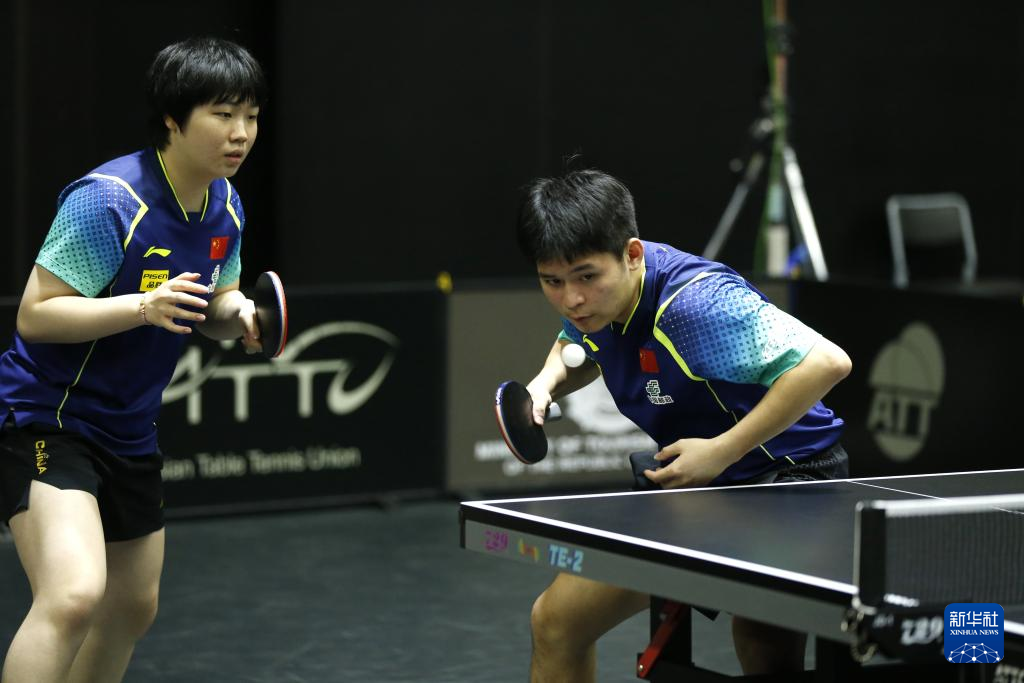 紧凑和不可 紧凑和不可