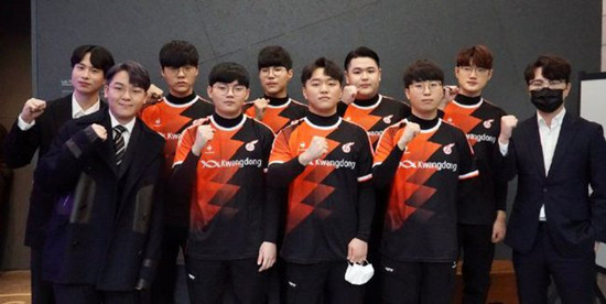 推动体育产 推动体育产